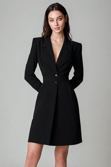 Robe blazer courte noire à revers crantés à simple boutonnage